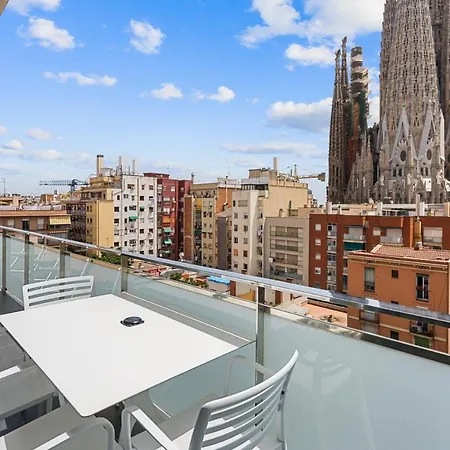 Sensation Sagrada Familia Апартаменты Барселона
